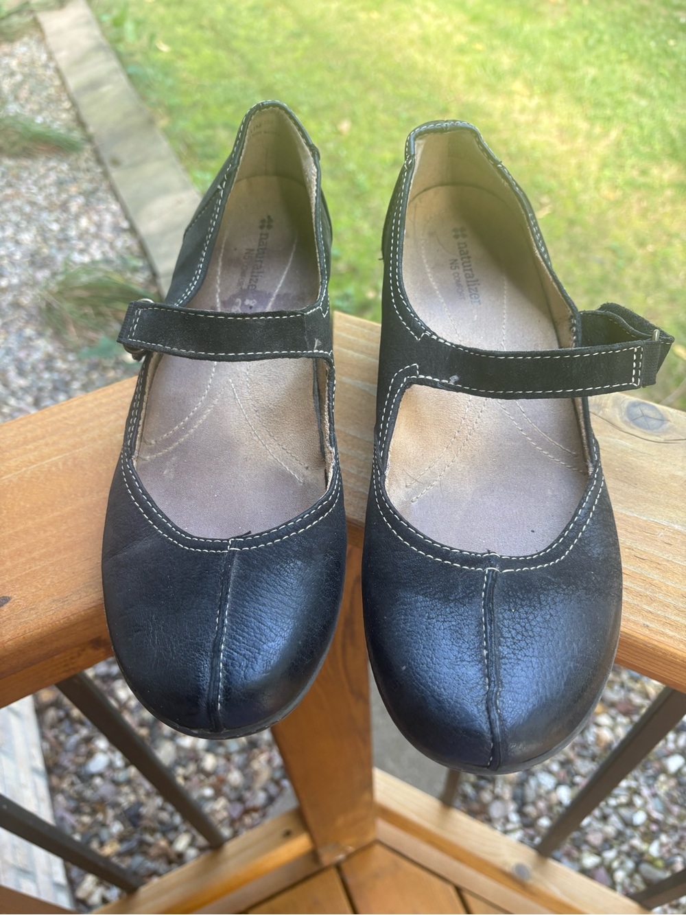Black Mary Jane Shoes with Strap